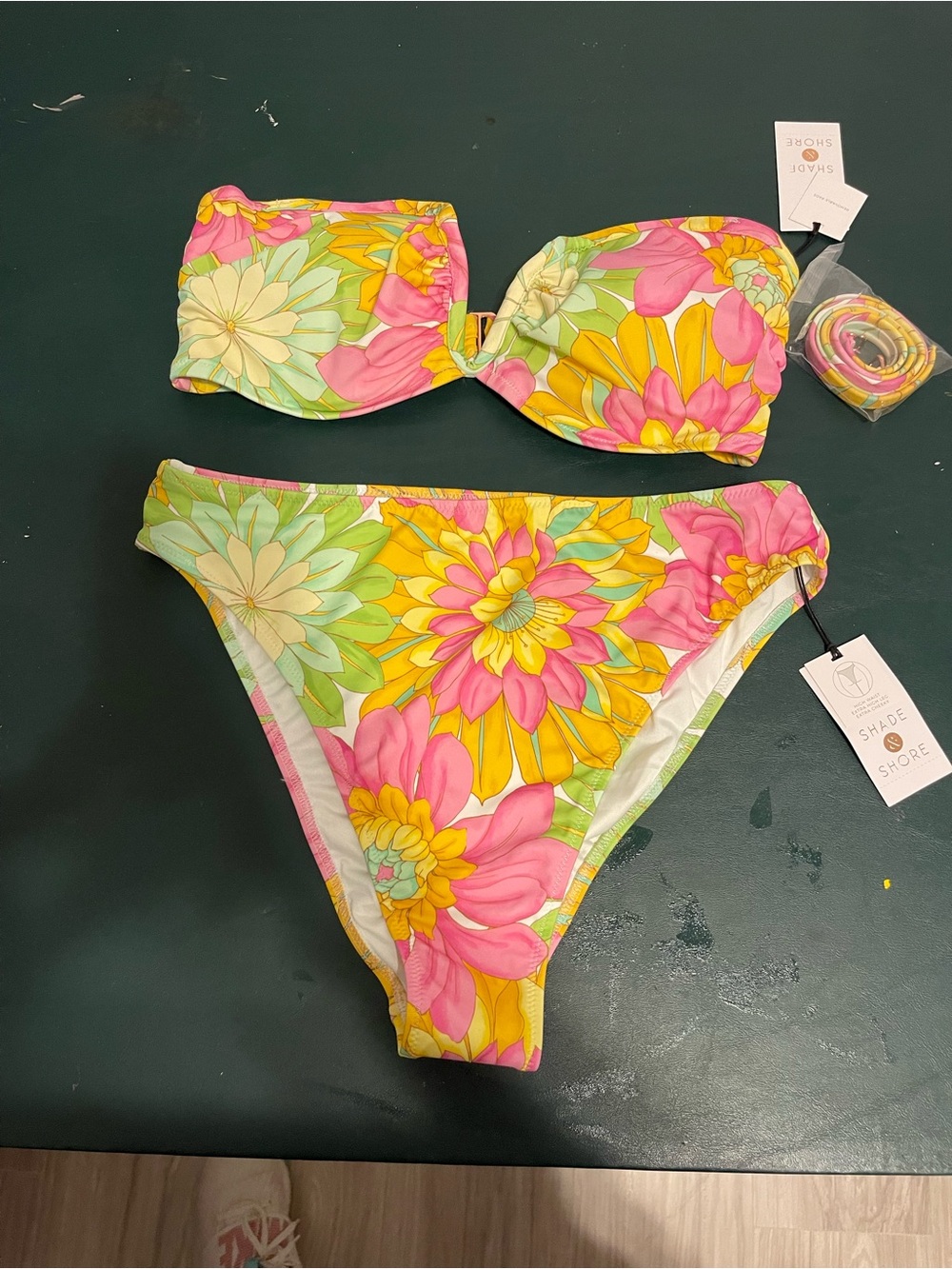 BNWT Shade & Shore Bikini Swim Suit size 36D/medium 8-10